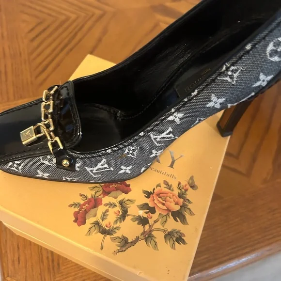 LOUIS VUITTON VINTAGE AUTHENTIC Size 6 36, MONOGRAM BLACK  RESOLED - Picture 8 of 12